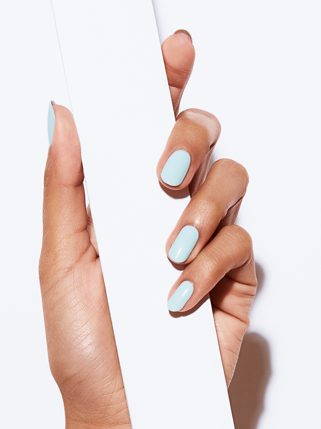 Light pastel green with blue undertones, Full coverage, Medium