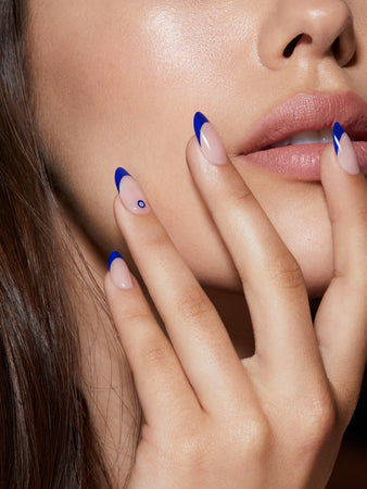 Multi Award-Winning Reusable Pop-On Manicures® in Evil Eye Short Almond