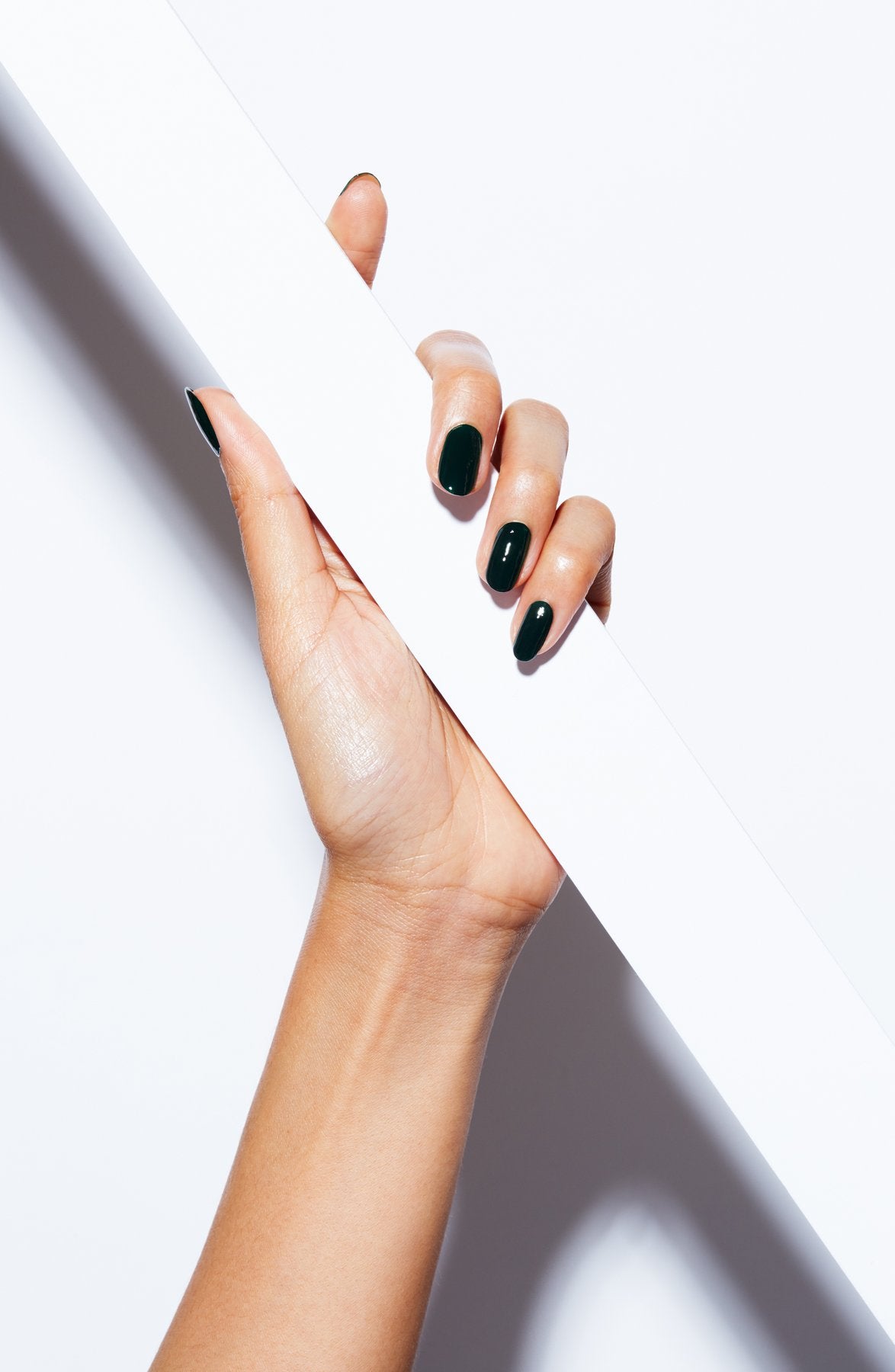 Deep emerald green, medium