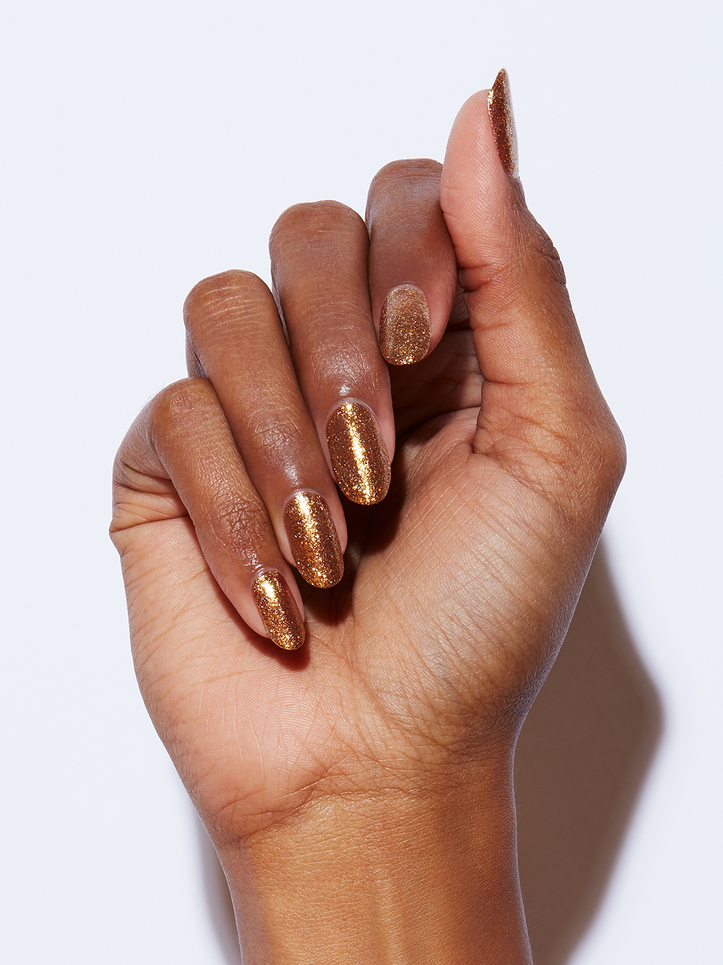 gold glitter nails
