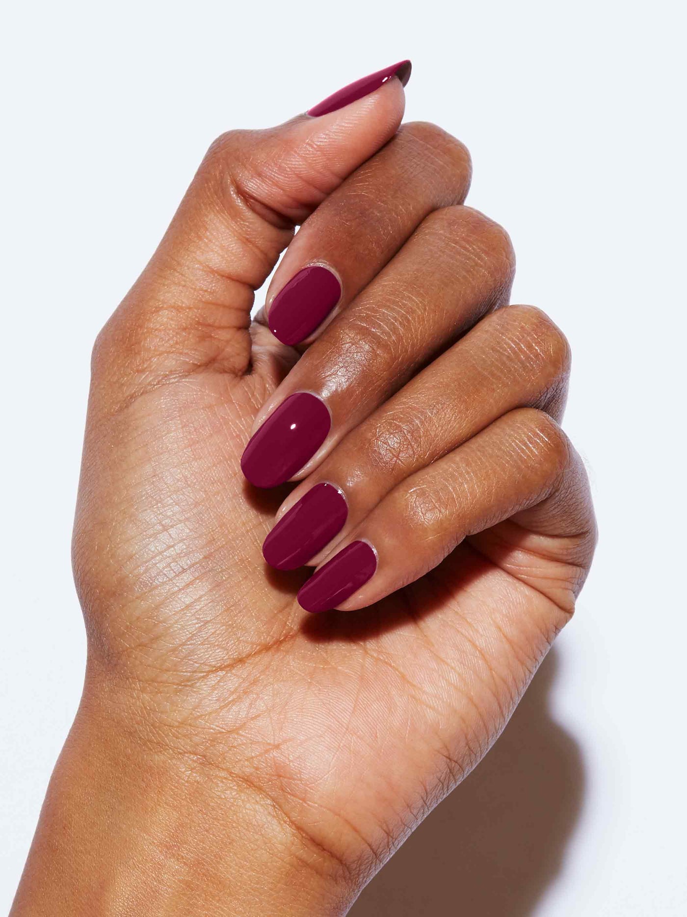 Essie Nail Lacquer Berry Naughty #487 | Universal Nail Supplies