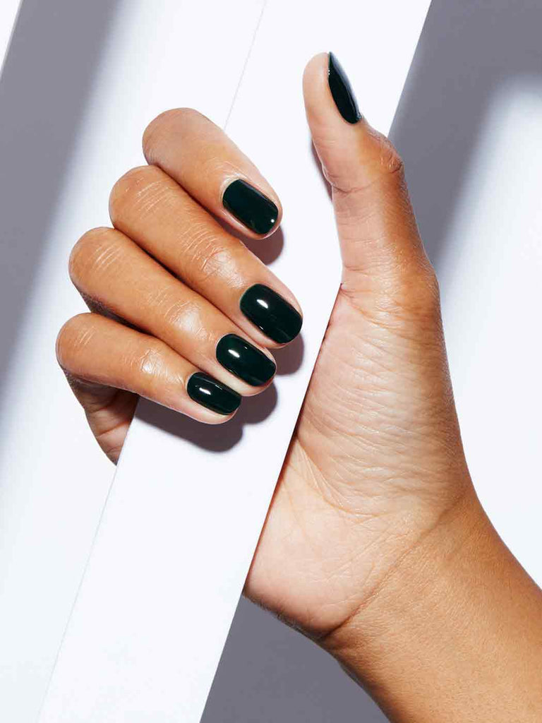 TRENDING FALL COLOR: Dark green 💚 Nails by: @milliondollarmani74📍The W  Nail Bar German Village, Ohio. | Instagram